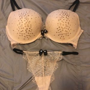 Victoria’s Secret fashion show 2014 bra and panty